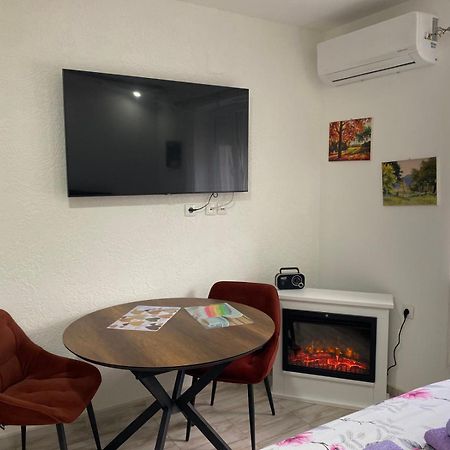 Appartamento Vrdnicka Bajka Vrdnik Esterno foto